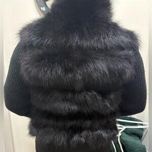 Luxurious 💯 Fox Fur and 💯 Wool Women's Knit Jacket